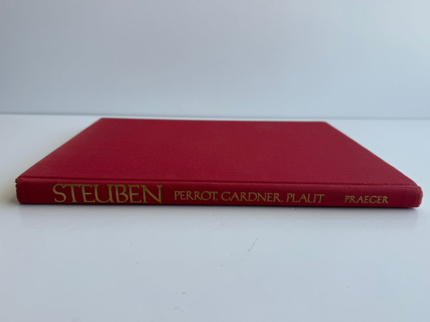 Steuben: seventy years of American glassmaking