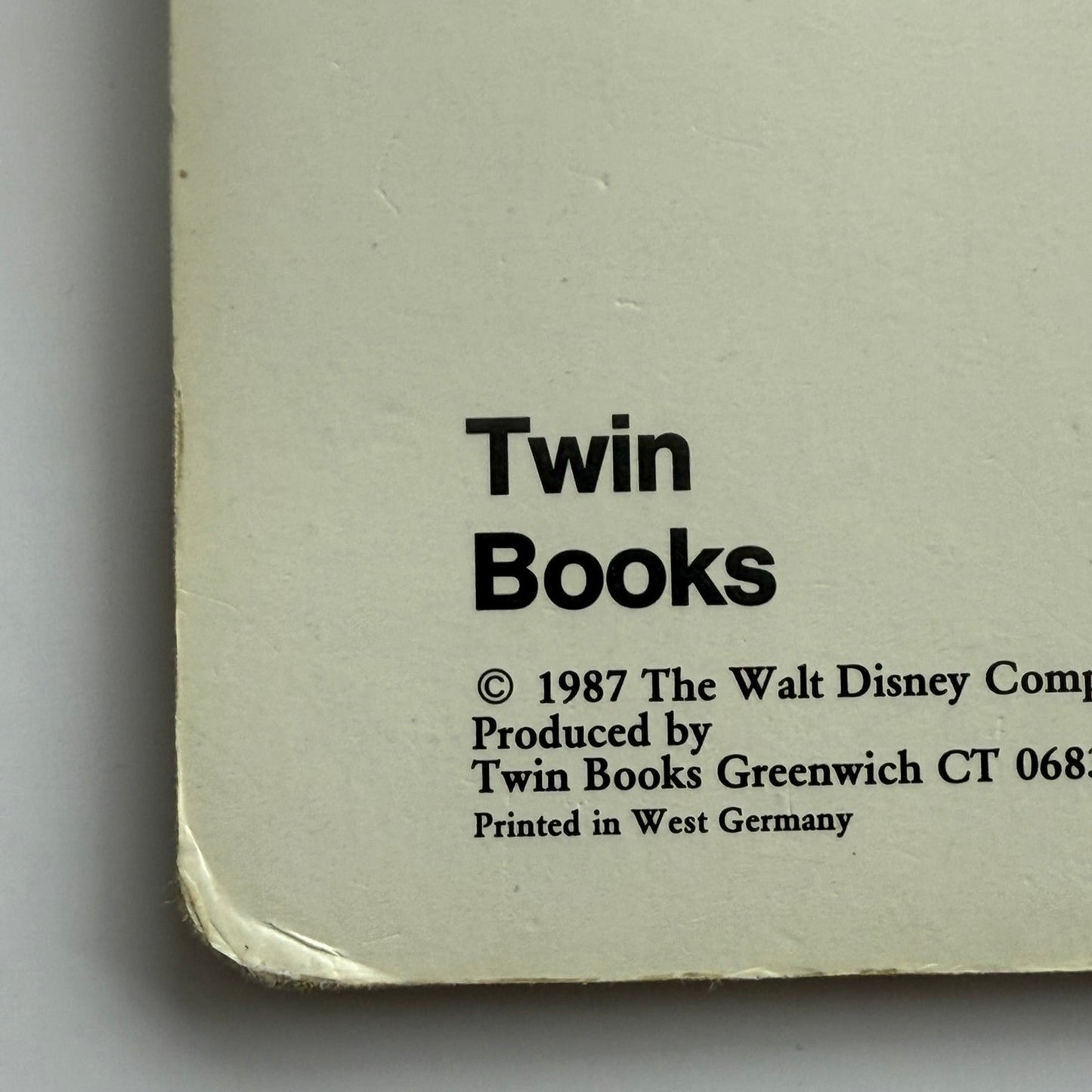 Vintage Walt Disney Dumbo Board Book 1987