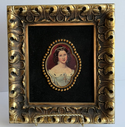 Turner Wall Accessory Royal Portrait