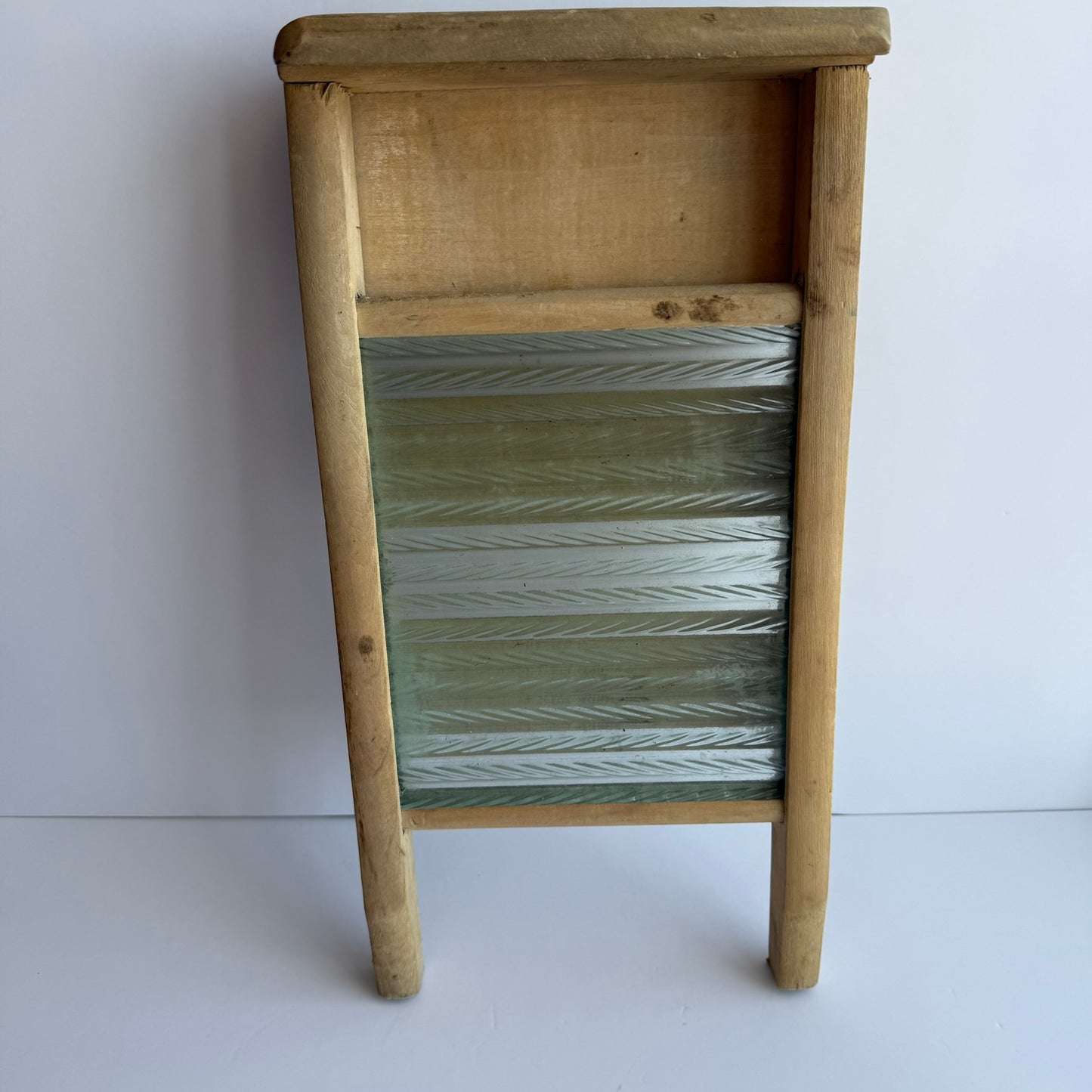 Rustic Washboard with glass