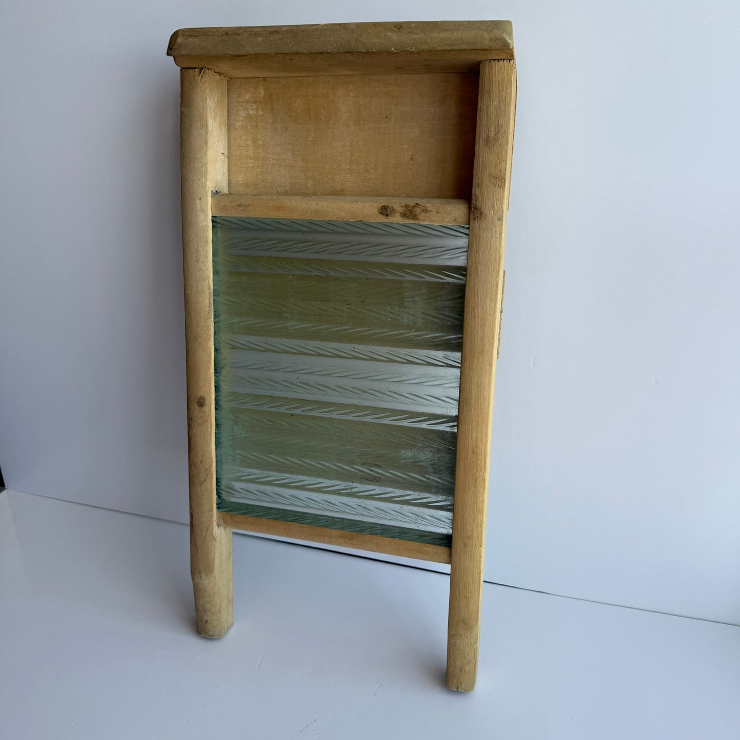 Rustic Washboard with glass