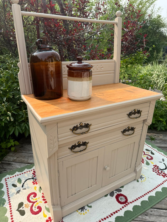 Vintage Solid Wood Washstand