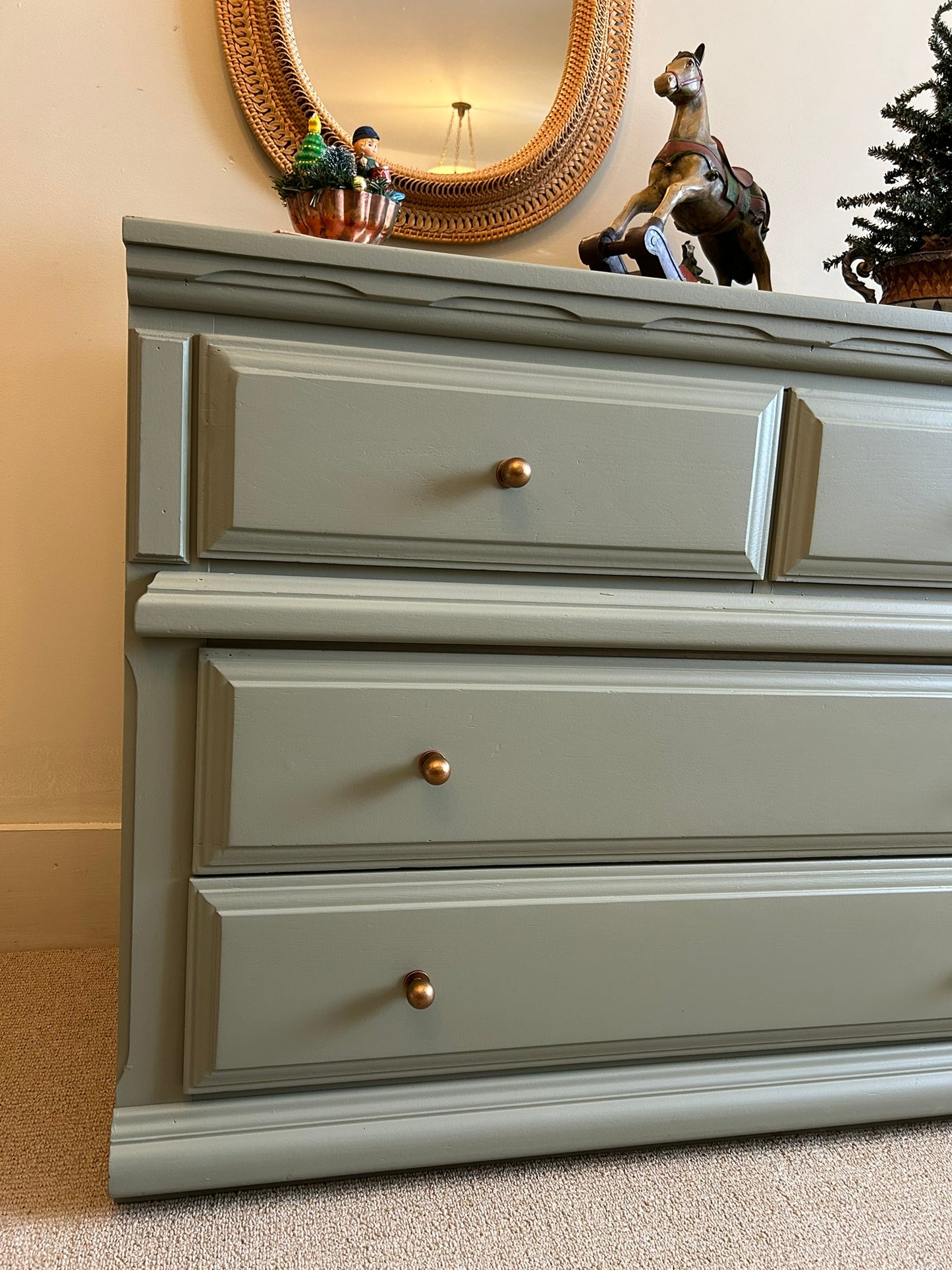 2 + 2 drawers Dresser