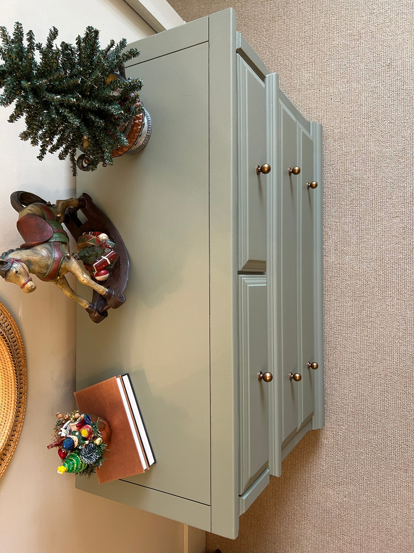 2 + 2 drawers Dresser