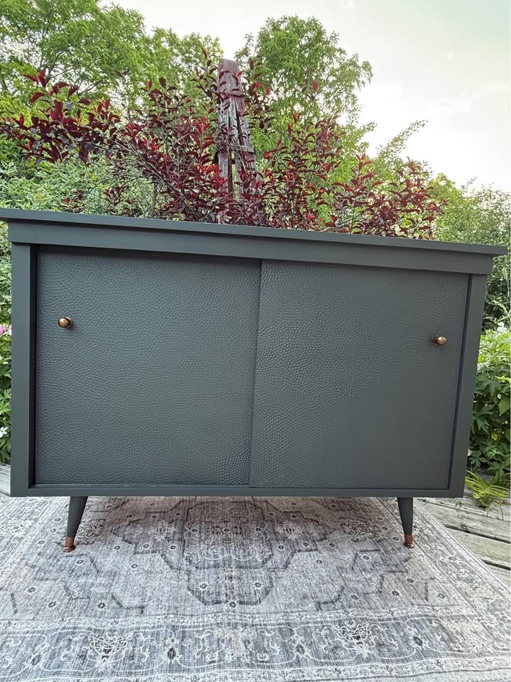 MCM Cabinet