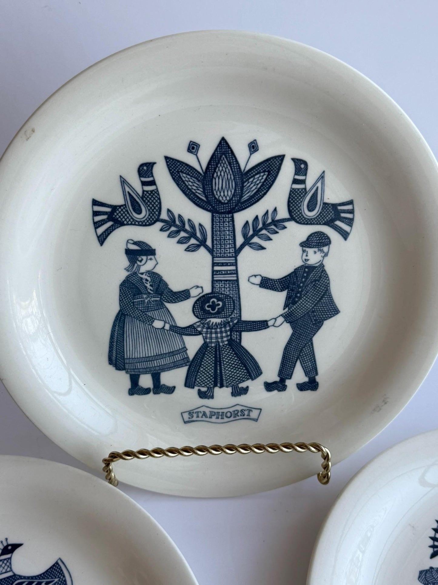 Vintage Dutch Royal Sphinx Plates: Folk Art Dessert Set of 3